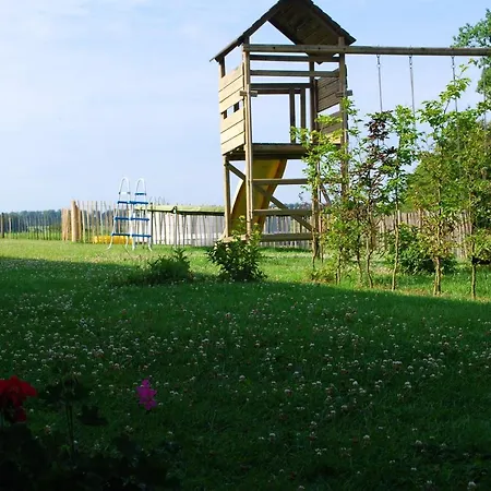 House With 3 Bedrooms In With Furnished Garden And Wifi *