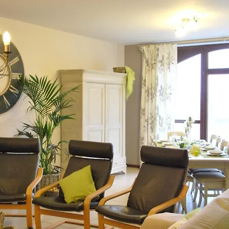 House With 3 Bedrooms In With Furnished Garden And Wifi * Бертри